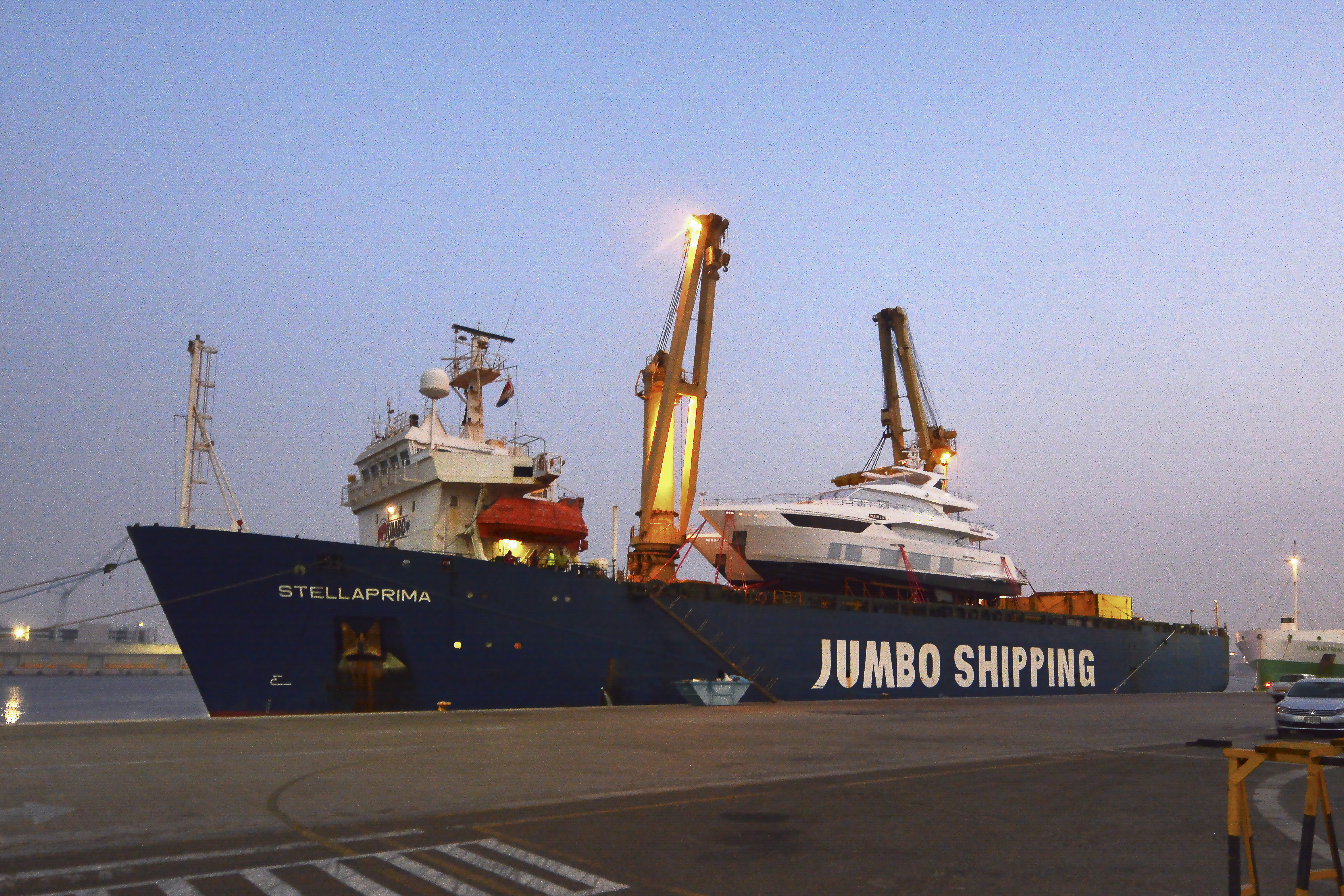 Majesty 100 and 110 Shipping to France (7).jpg