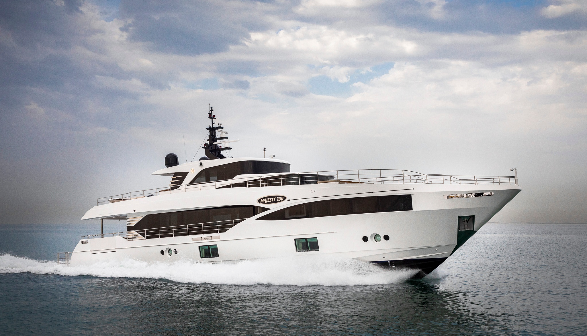 Majesty 100 (1).jpg