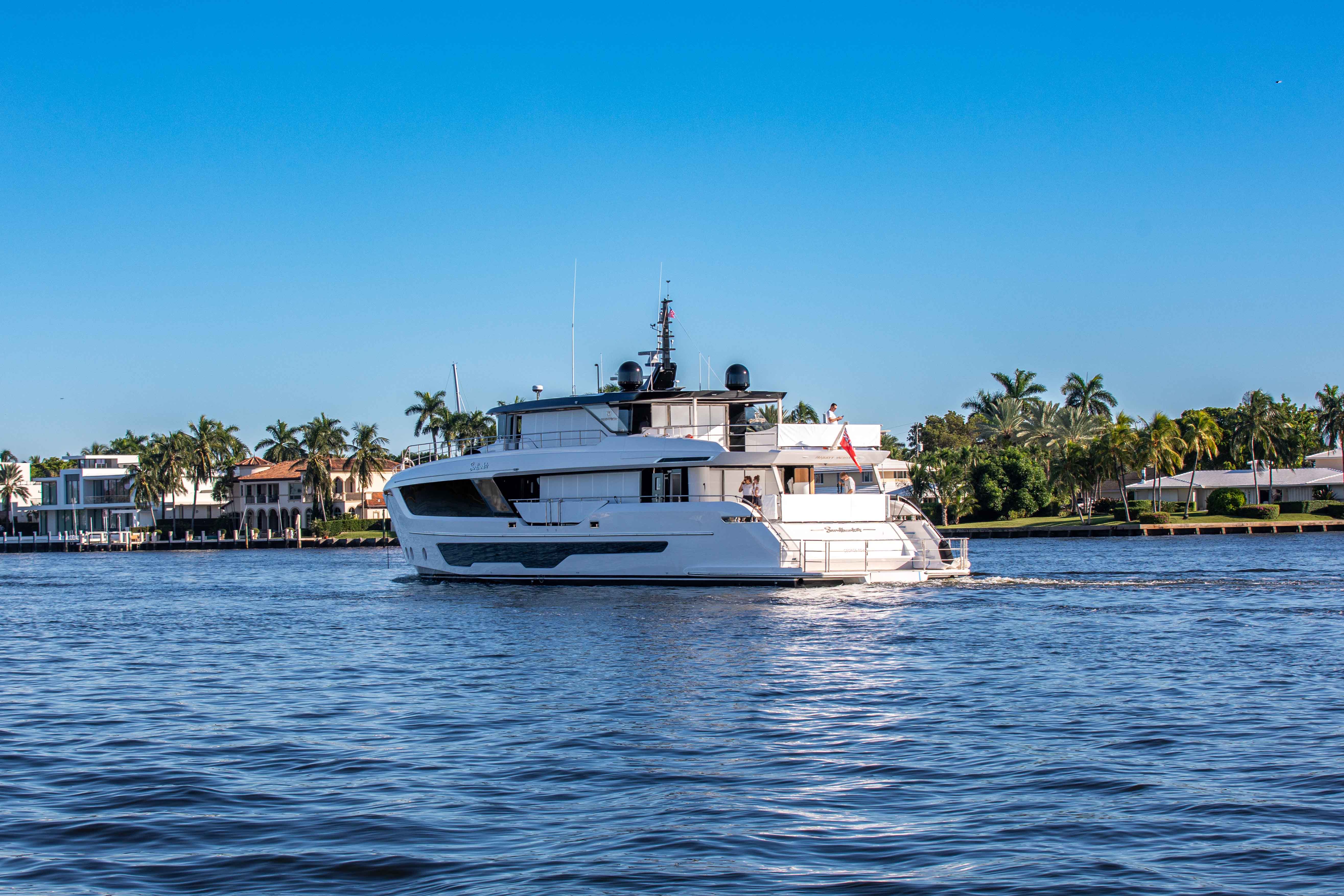 Majesty 111 - Arrival at FLIBS 5