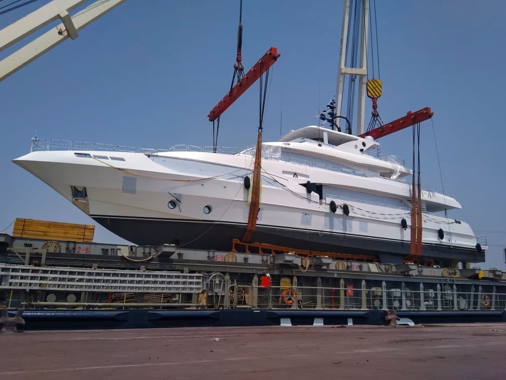 Majesty 125 AltaVita ship loading enroute to France (8)