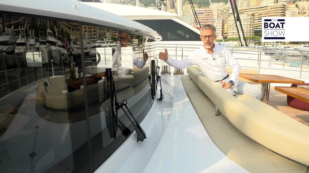 Majesty-100,-The-Boat-Show.jpg