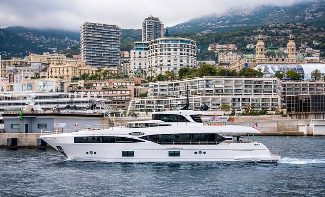 Majesty 100 arriving at the port of Monaco.jpg