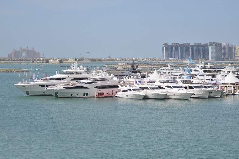 Флот компании Gulf Craft на международной выставке яхт в Дубае 2015 