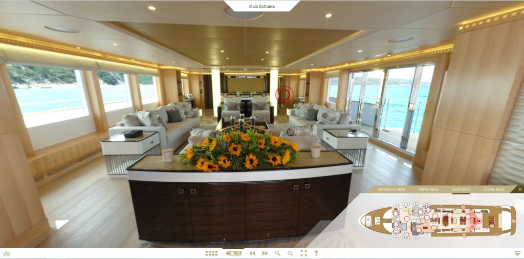 Вход в каюту на основной палубе