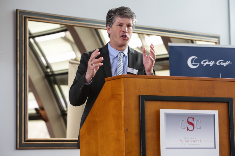 Эрвин Бампс, конференция, посвященная суперъяхтам, в Германии, Каролина Тирш 