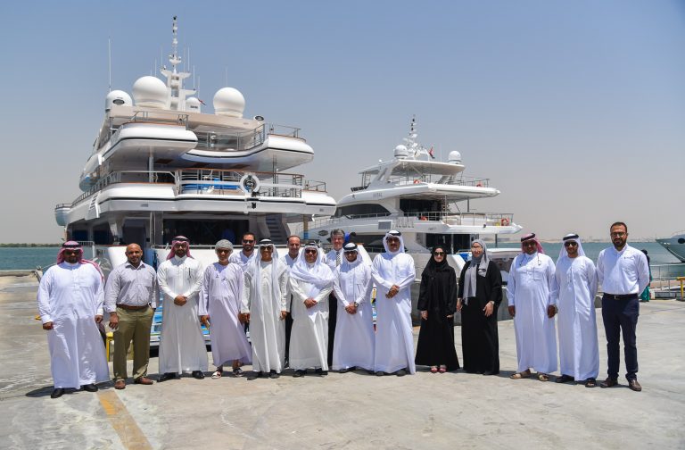 Представители морских регулирующих органов из региона Персидского залива посещают судостроительный завод компании Gulf Craft 