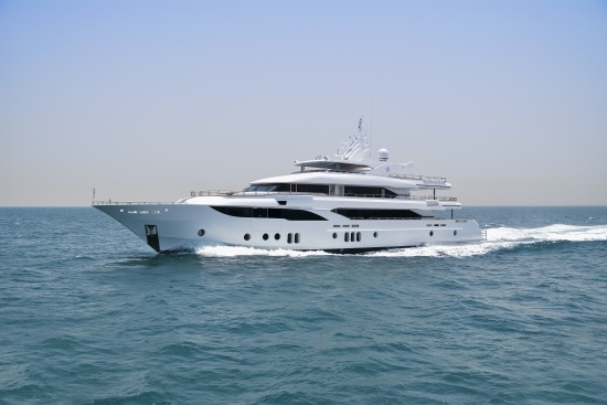 3 2015-09-Majesty155-09