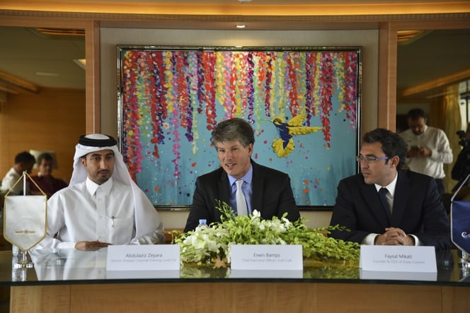 مؤتمر جلف كرافت الصحافي: إروين بامبس، الرئيس التنفيذي لشركة جلف كرافت، متوسطاً فيصل ميقاتي، المؤسس والرئيس التنفيذي لشركة سنو للاتصالات (يمين)، وعبدالعزيز الزيارة، المدير الأعلى للتخطيط الاستراتيجي لشركة لوسيل للتطوير العقاري.