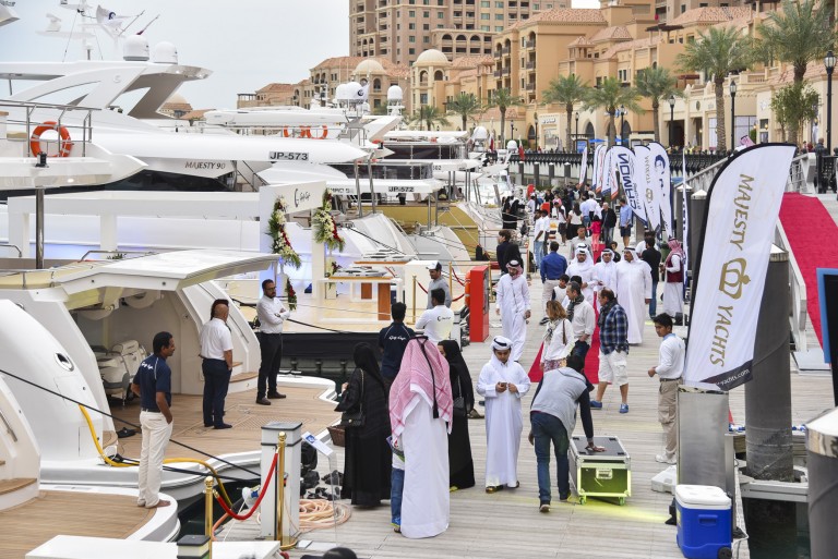 海湾游艇卡塔尔独家前瞻活动中源源不断的来宾