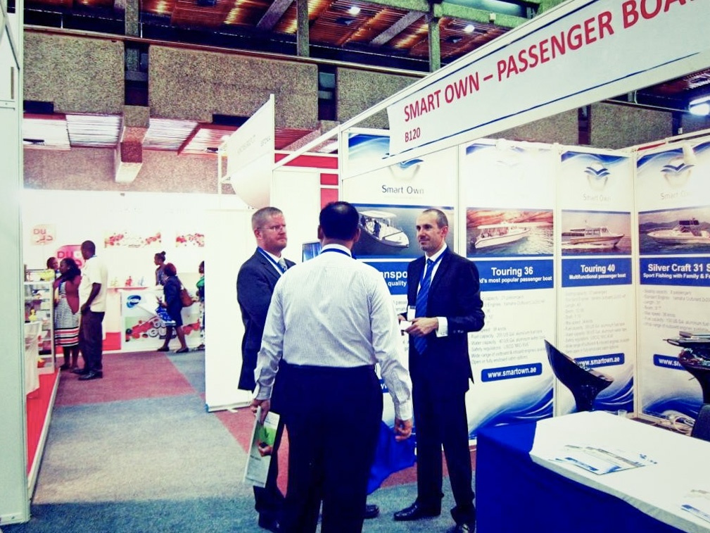 توفيق حبيقة من سمارت أون متحدثاً إلى زوار معرض كينيا التجاري الدولي 