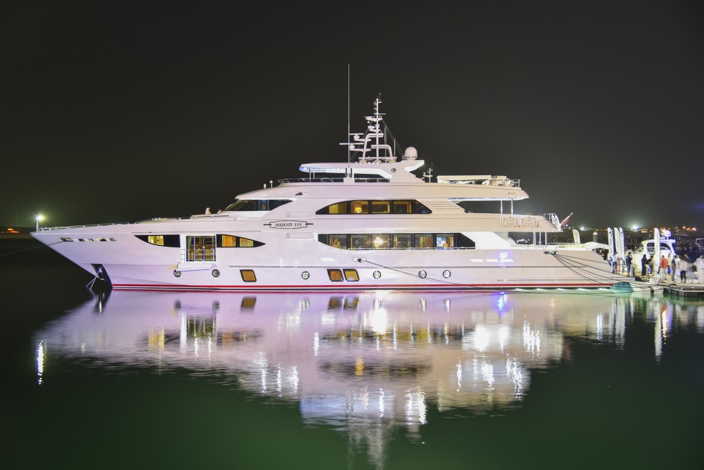 Majesty 135 - самая большая суперъяхта, которая была представлена на Международной выставке яхт в Катаре в 2015 г.