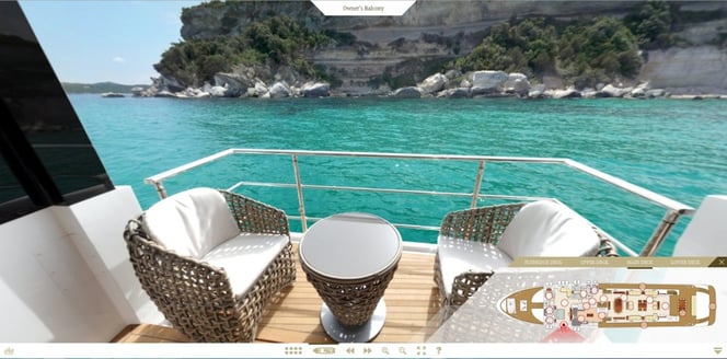 إطلالة ساحرة من الشرفة الجانبية في غرفة المالك