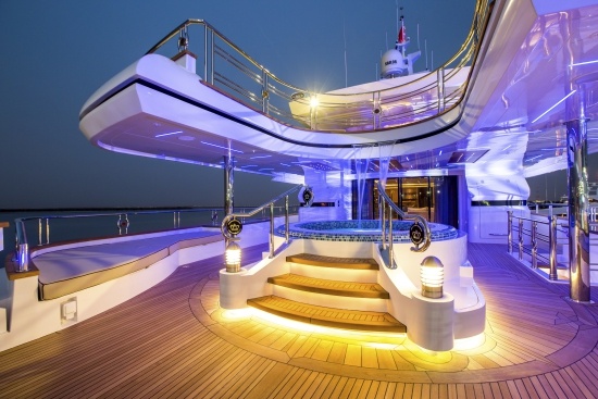 6 2015-09-Majesty155-17