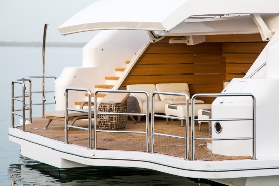 9 2015-09-Majesty155-01