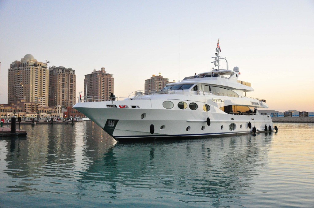 Arrival yacht Majesty 125 in the Pearl Marina Bay in Qatar to take part in an exclusive fashion show in 2013.