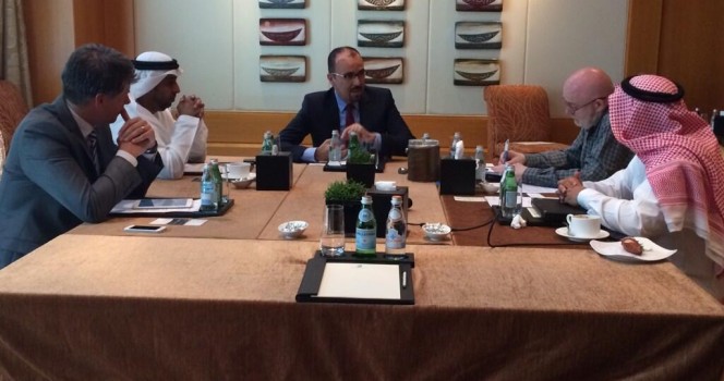 海湾游艇公司的首席运营官欧文班普思在中东北非区域内公关与通信产业的转型升级的圆桌会议