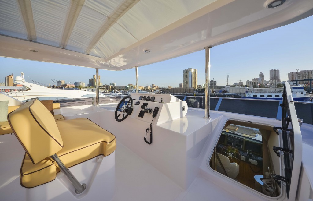 Флайбридж штурвал Nomad 65