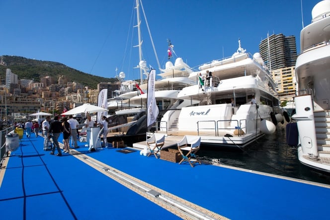 Gulf-Craft-Majesty-135-Monaco-Yacht-Show-2015-13-1024x683