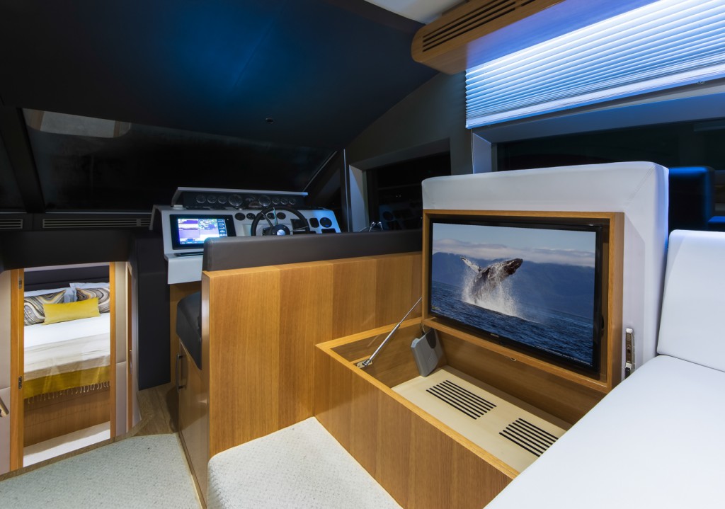 Основная каюта с ТВ
