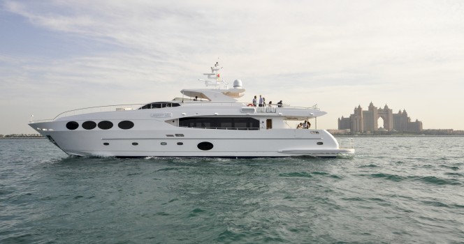 جولة بحرية في ماجستي 105 حول فندق أتلانتس