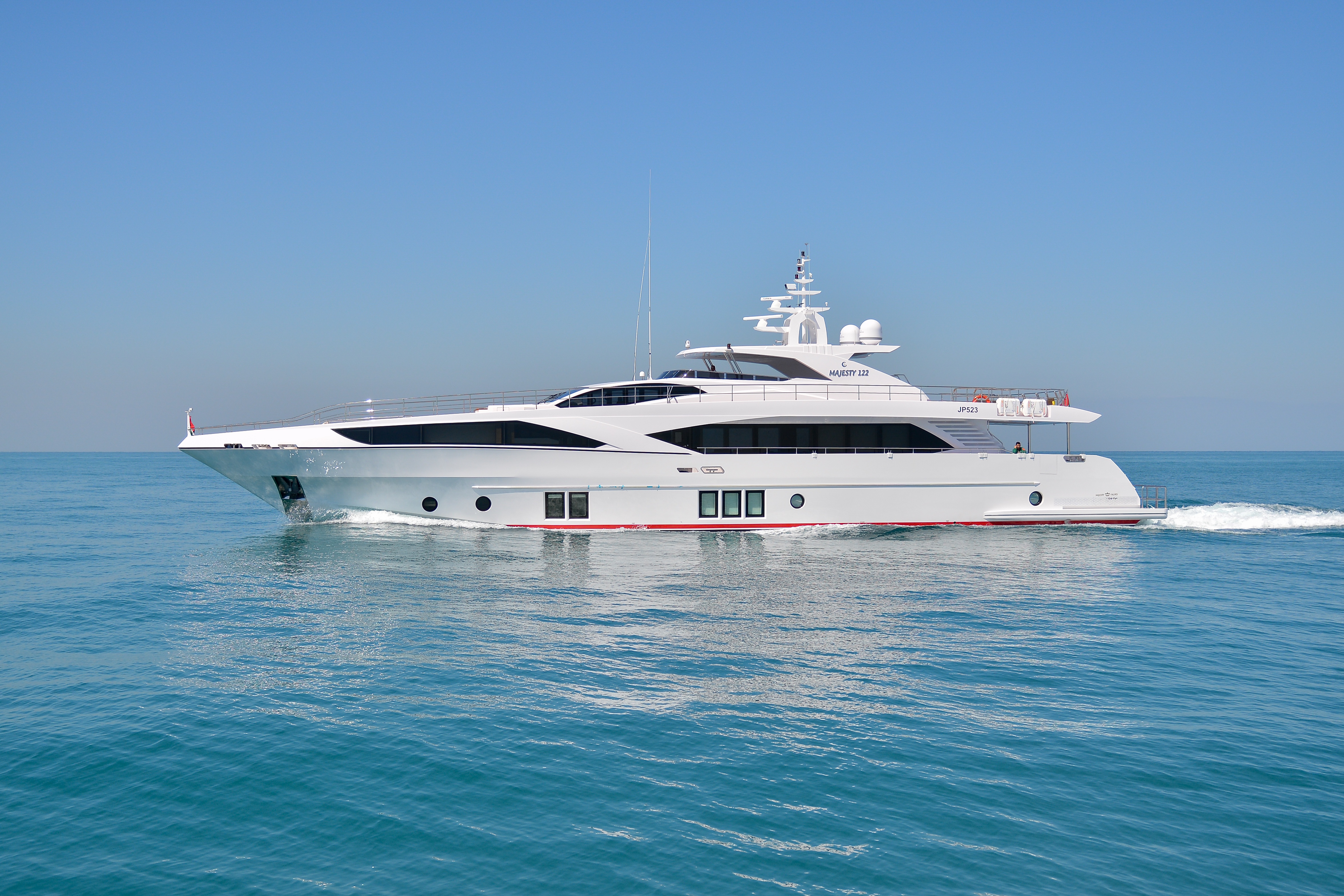 Majesty 122 компании Gulf Craft