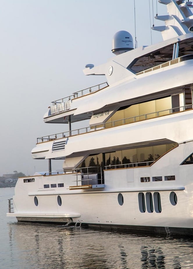 Majesty 155 sun deck