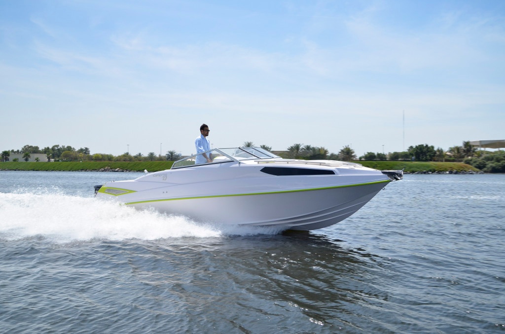 大羚羊27型游艇简介