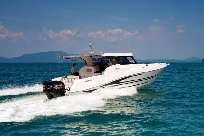 Silvercraft 36 HT cruising in Thailand