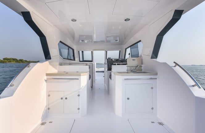 Silvercraft 31 HT forward view