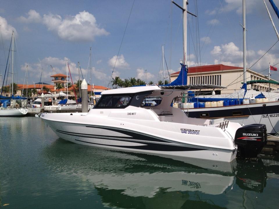 Silvercraft 36 HT at Raffles Marina