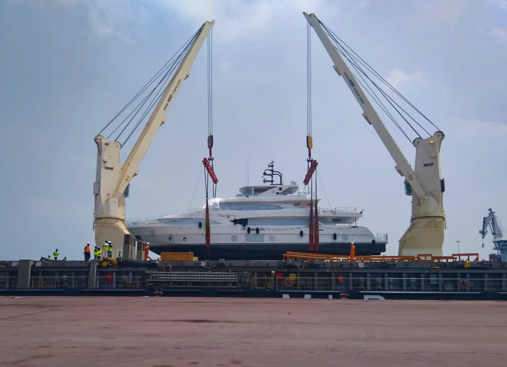 Majesty 125 AltaVita ship loading enroute to France (2).jpg