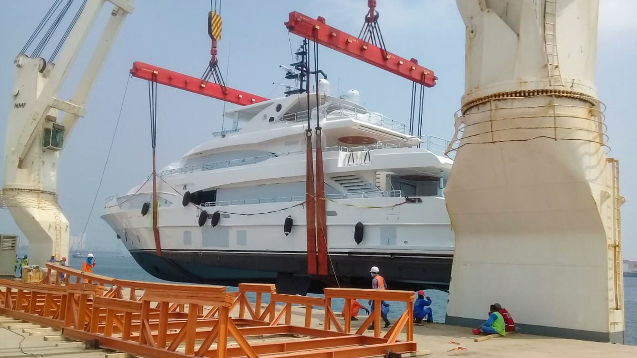 Majesty 125 AltaVita ship loading enroute to France (5).jpg