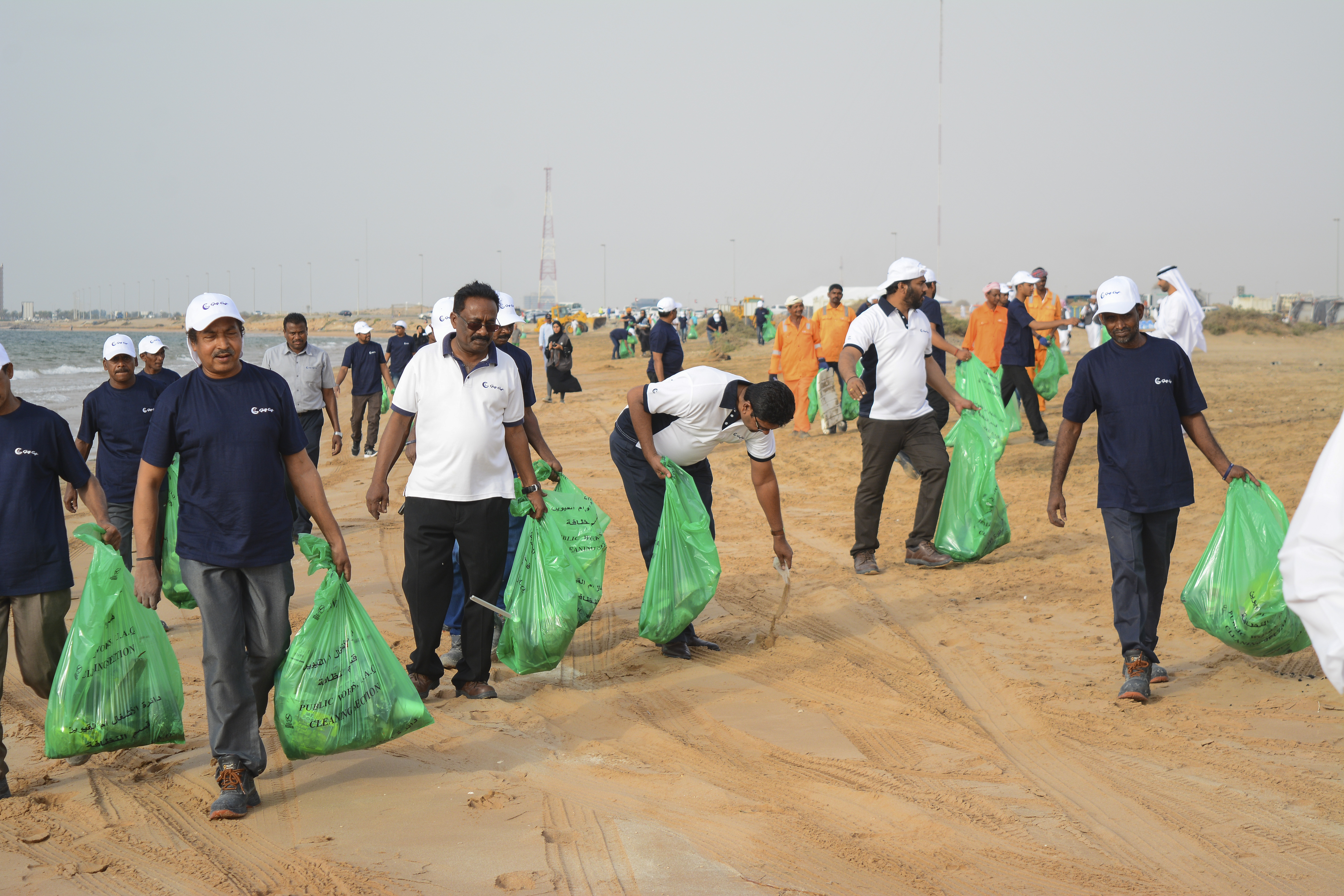Gulf Craft Beach Clean up 2018 (6).jpg