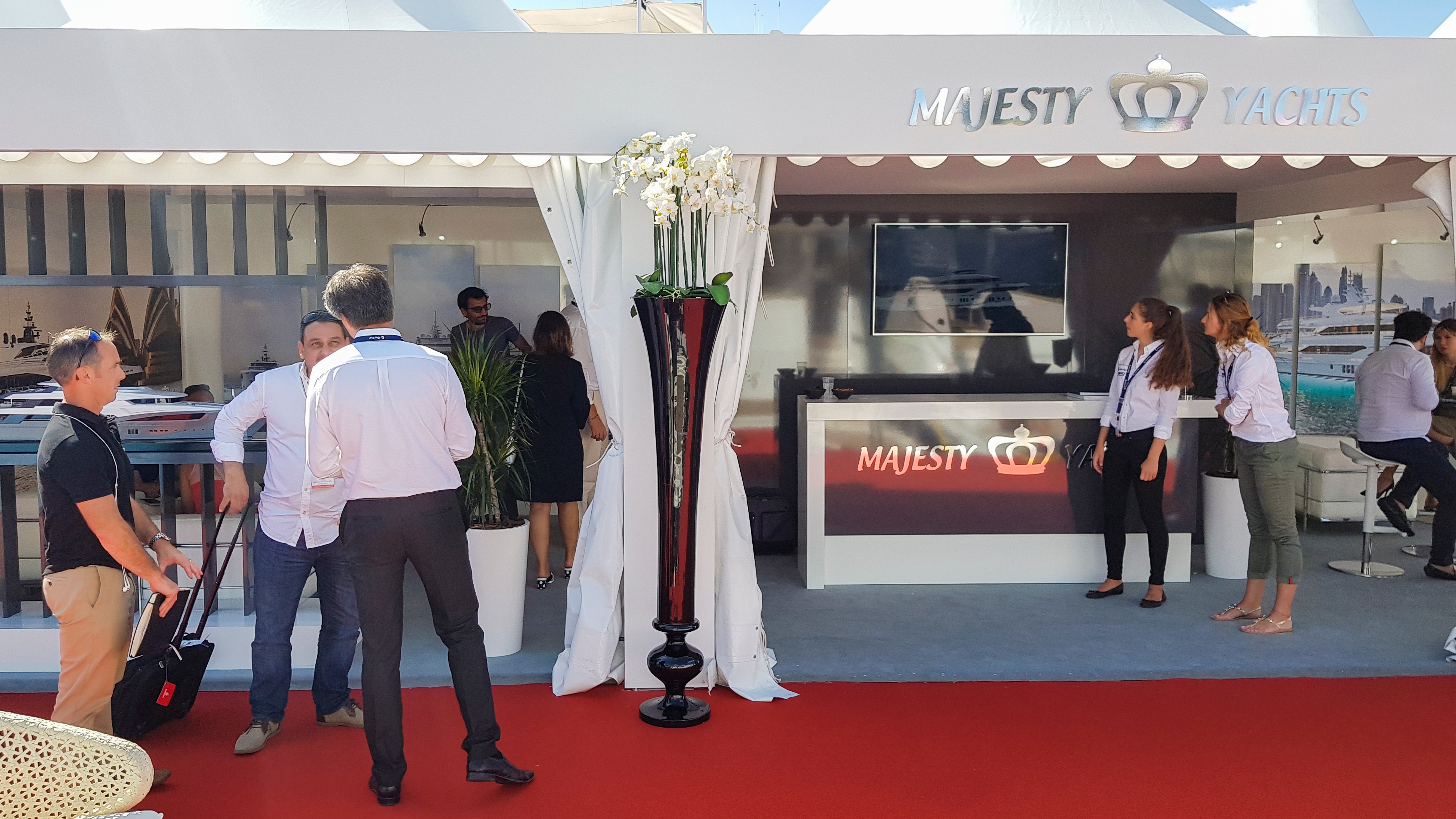 Cannes Yachting Festival 2017 Day 3 (2)-1.jpg