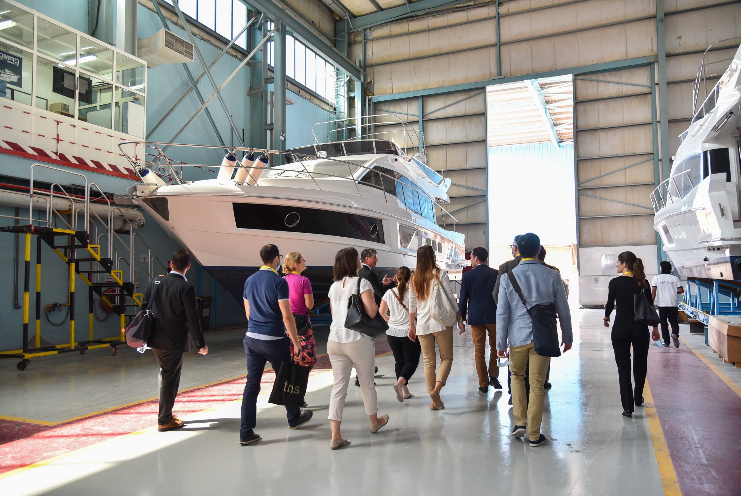 Gulf Craft factory tour, Lucerne University (3).jpg