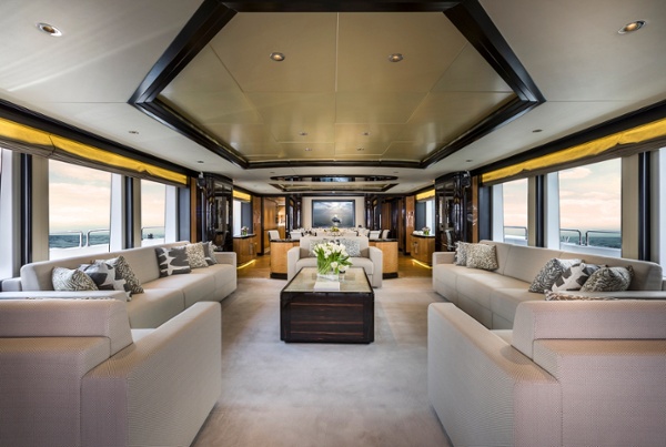 Majesty 125 main saloon (2).jpg