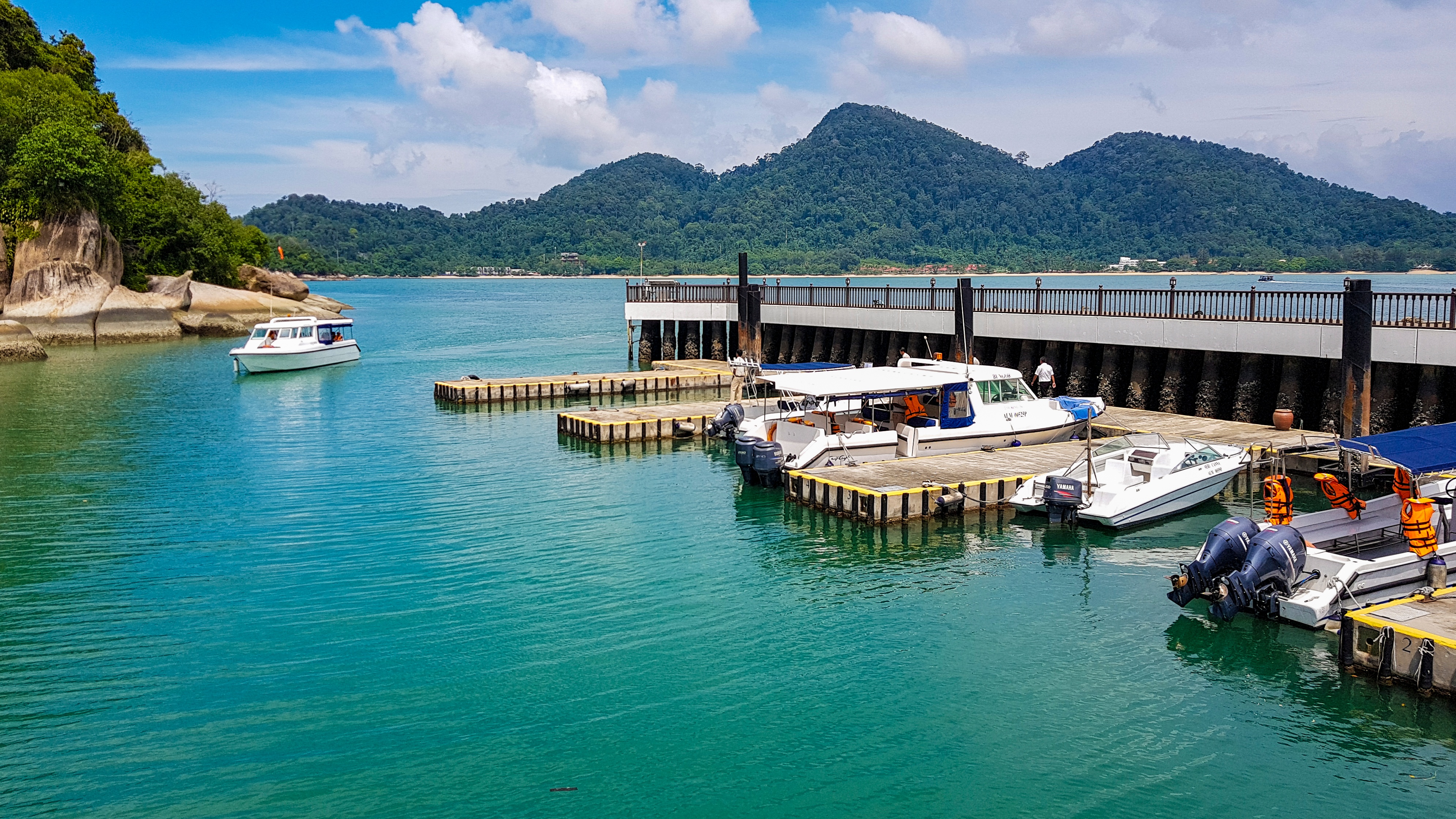 Gulf Craft in Malaysia (12).jpg