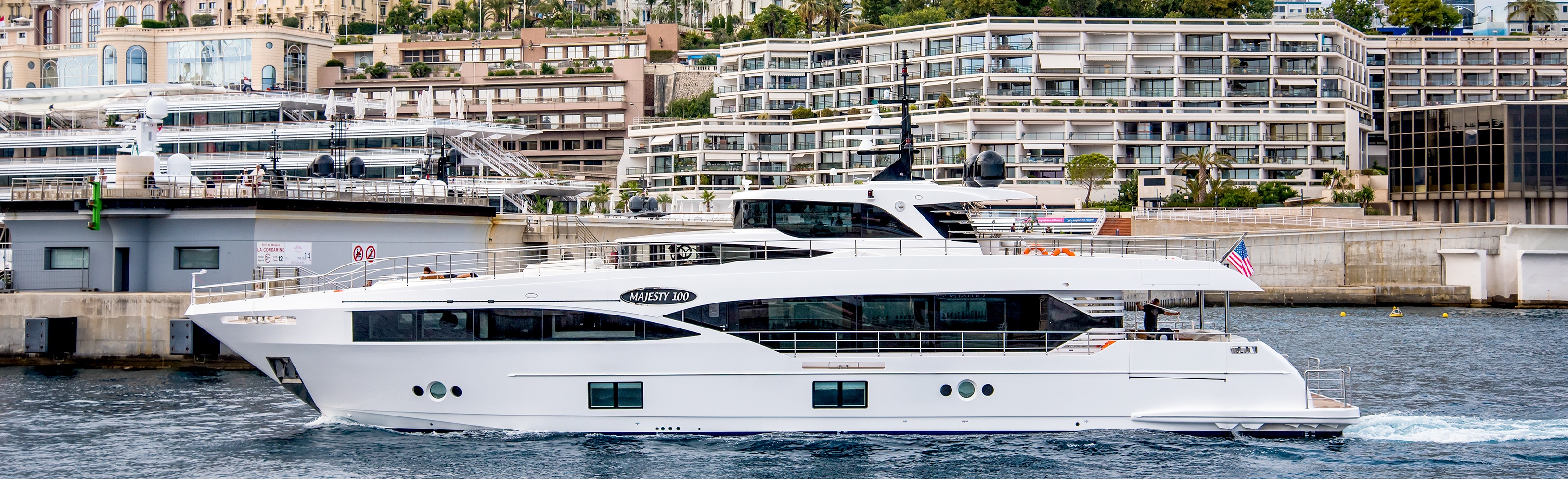 Majesty-100,-Monaco-Yacht-Show.jpg