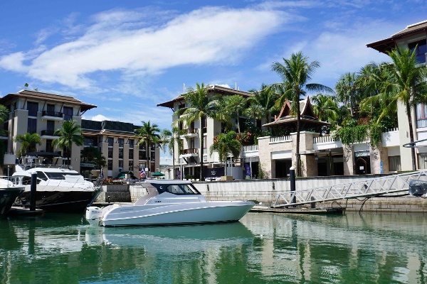 Silvercraft 31 HT, Thailand (7).jpg