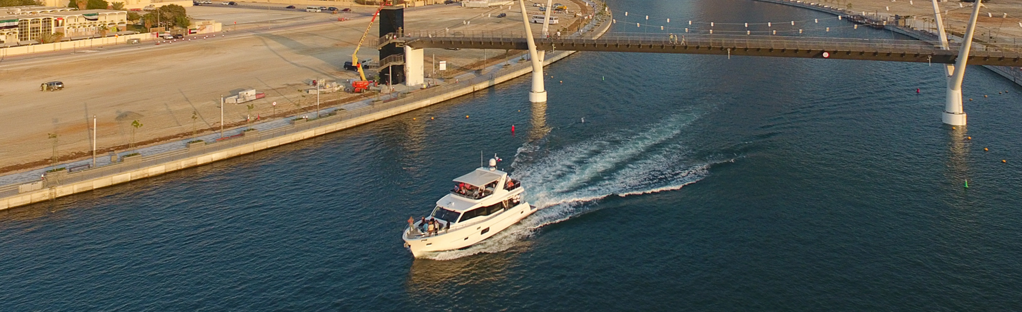 Dubai-Canal--002.jpg