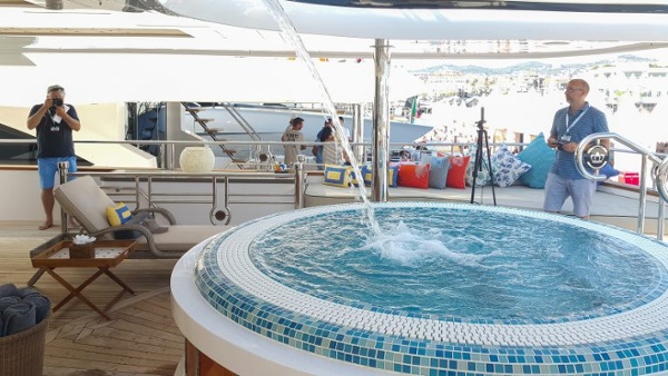 بالصور: جلف كرافت في مهرجان كان لليخوت – اليوم الثالث