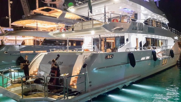 بالصور: جلف كرافت في مهرجان كان لليخوت – الأيام 4-6