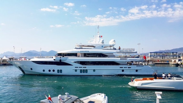 بالصور: جلف كرافت في مهرجان كان لليخوت – الأيام 4-6