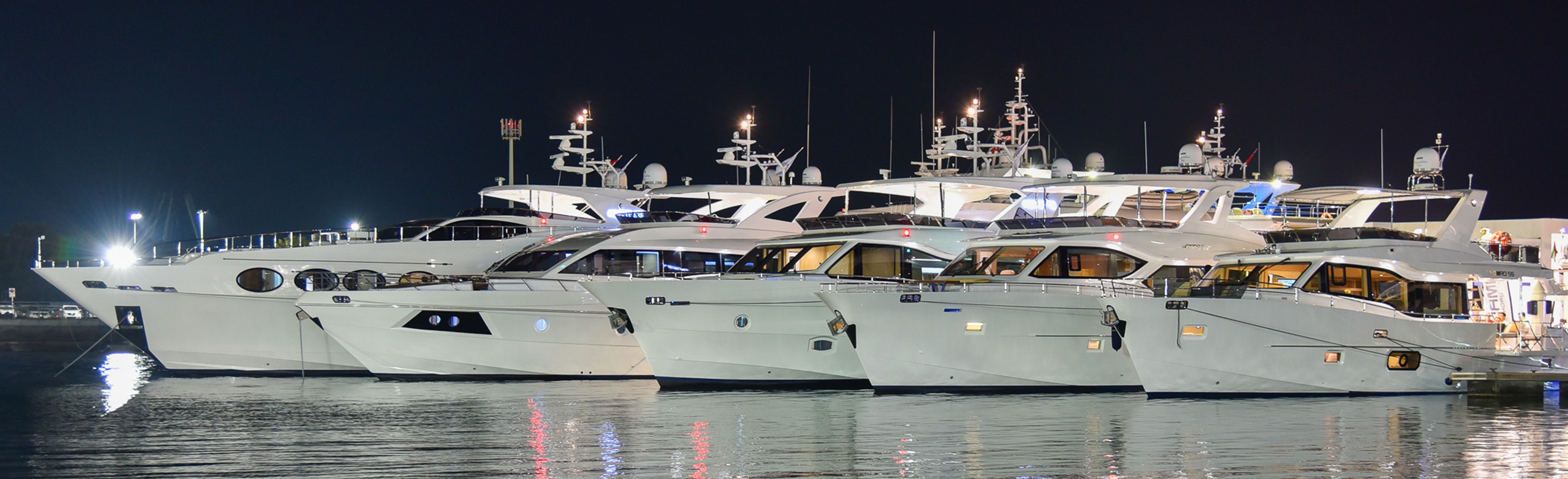 Dubai-Boat-Show-2016-05.jpg