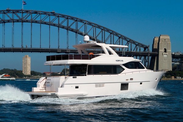 Nomad 65 at Sydney, Australia 004.jpg