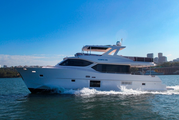 Nomad 65 at Sydney, Australia 019.jpg