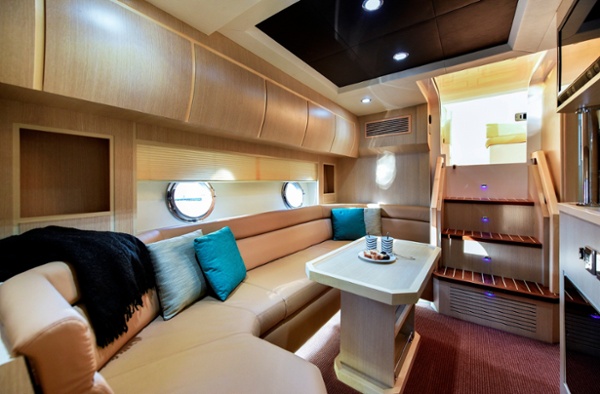 Oryx 42 Saloon (1).jpg