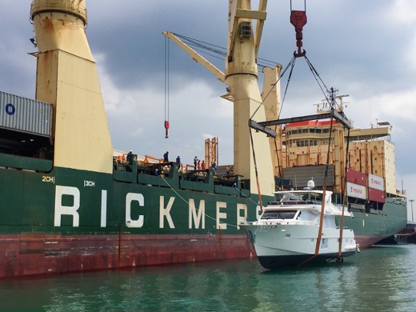 Nomad 65 arrival in Singapore (4).jpg