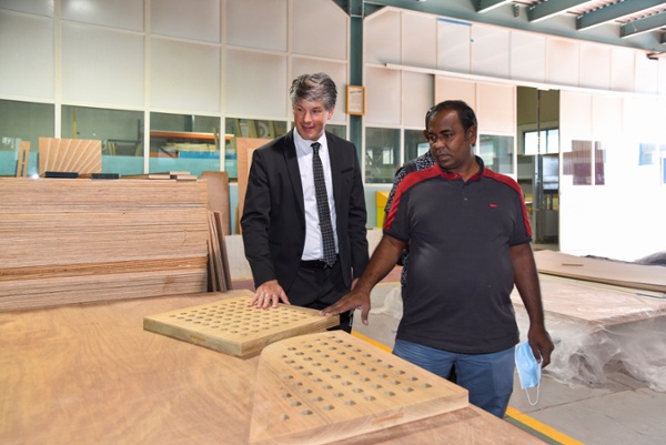 Deputy Under Secretary at the President's Office of the Maldives, Ilham Idris during the factory tour with Erwin Bamps, Gulf Craft CEO